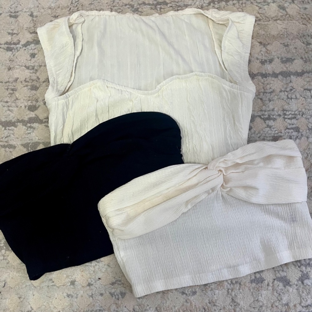 SHEIN ~ BUNDLE ~ 3 Crop tops ~ Size Large ~ ⋆.˚🦋༘⋆
